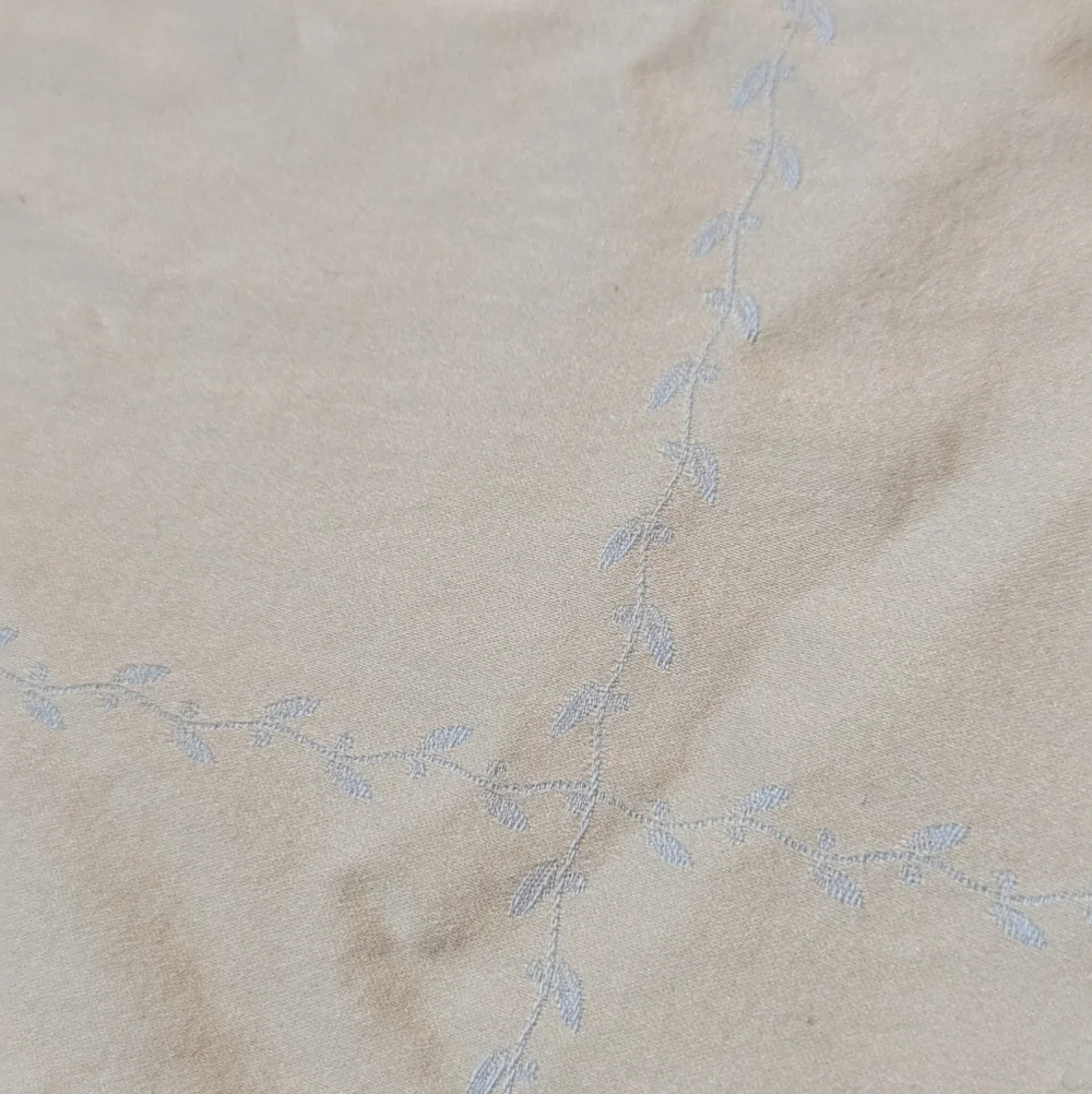 Chambers Luxury Italian Linens Embroidered King Duvet Gold Tan 100% Cotton Vines - Picture 7 of 8